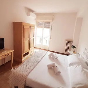 pura-apartment.hotelinveneto.com/